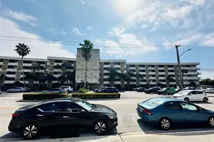 301 Golden Isles Dr (Avail May 1), Hallandale Beach, FL 33009 - Photo 29