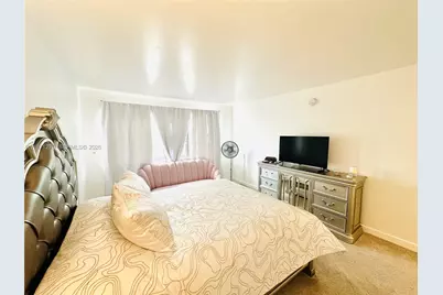 301 Golden Isles Dr #114, Hallandale Beach, FL 33009 - Photo 15