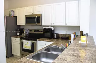 2928 SE 2nd St, Homestead, FL 33033 - Photo 7