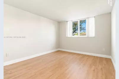 1251 NE 108th St #108, Miami, FL 33161 - Photo 7