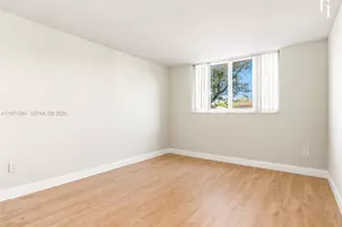 1251 NE 108th St, Miami, FL 33161 - Photo 7