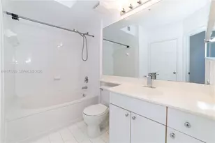17150 N Bay Rd, Sunny Isles Beach, FL 33160 - Photo 23