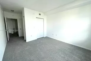 17150 N Bay Rd, Sunny Isles Beach, FL 33160 - Photo 9