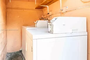 6650 Miller Dr, South Miami, FL 33155 - Photo 15