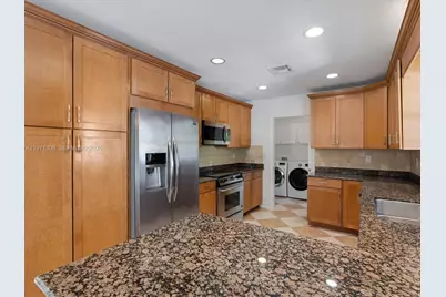 2833 NE 22nd St, Fort Lauderdale, FL 33305 - Photo 13