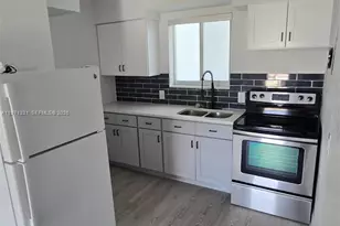 9270 E Bay Harbor Dr, Bay Harbor Islands, FL 33154 - Photo 1