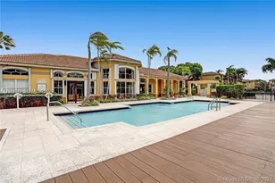 9640 NW 2nd St, Pembroke Pines, FL 33024 - Photo 5
