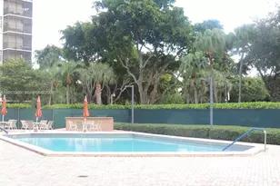 3101 N Country Club Dr, Aventura, FL 33180 - Photo 23