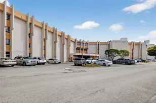 9678 Fontainebleau Blvd, Miami, FL 33172 - Photo 1