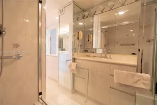 600 Three Islands Boulevard, Hallandale Beach, FL 33009 - Photo 37