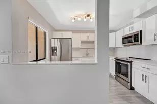 380 Racquet Club Rd, Weston, FL 33326 - Photo 7