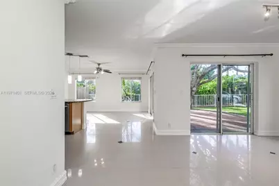 11191 SW 17th Mnr, Davie, FL 33324 - Photo 5