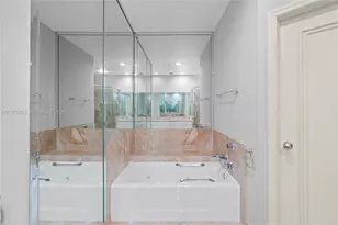 888 Brickell Key Dr, Miami, FL 33131 - Photo 37