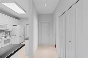 888 Brickell Key Dr, Miami, FL 33131 - Photo 19