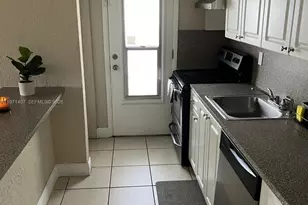 898 NW 45th Ave, Miami, FL 33126 - Photo 3