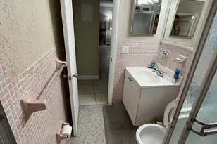 898 NW 45th Ave, Miami, FL 33126 - Photo 9