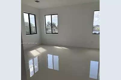 15814 SW 136th Way, Miami, FL 33196 - Photo 9