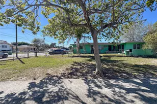 2255 NW 60th St, Miami, FL 33142 - Photo 23