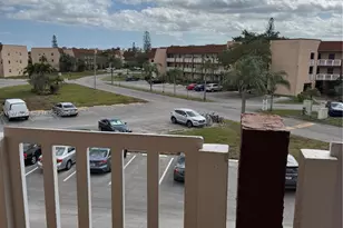 9041 Sunrise Lakes Blvd, Sunrise, FL 33322 - Photo 35