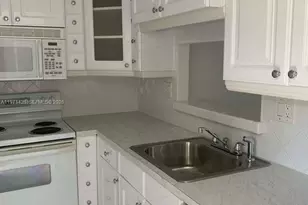 5003 NW 35th St, Lauderdale Lakes, FL 33319 - Photo 1