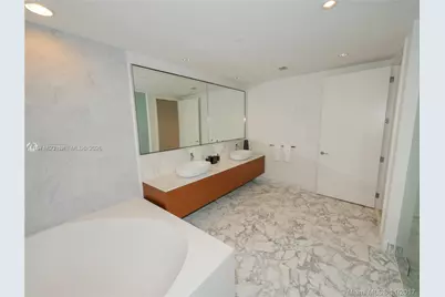 10201 Collins Ave #2006, Bal Harbour, FL 33154 - Photo 7