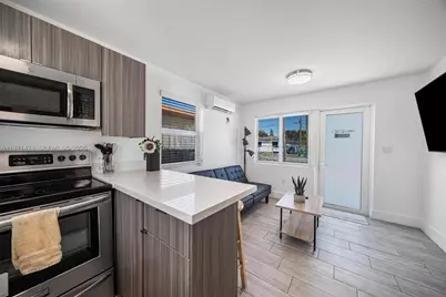 1297 NE 110th Ter, Miami, FL 33161 - Photo 35