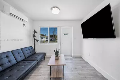 1297 NE 110th Ter, Miami, FL 33161 - Photo 31