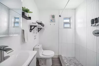 1297 NE 110th Ter, Miami, FL 33161 - Photo 37