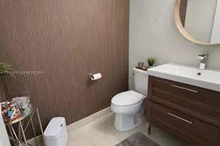 10255 NW 89th Terrace, Doral, FL 33178 - Photo 11