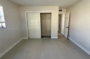 921 SW 74th Terrace, North Lauderdale, FL 33068 - Photo 11