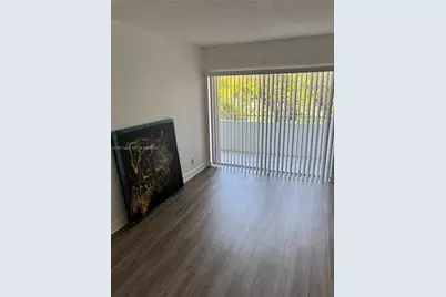 7900 Camino Cir #308, Miami, FL 33143 - Photo 11