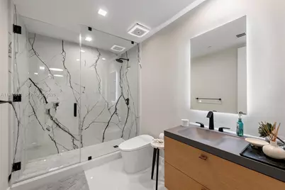 16001 Collins Ave #803, Sunny Isles Beach, FL 33160 - Photo 23