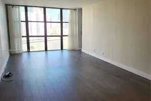 1000 Parkview Dr, Hallandale Beach, FL 33009 - Photo 13