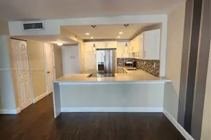 1000 Parkview Dr, Hallandale Beach, FL 33009 - Photo 15