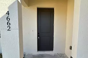 4662 SW 26th St, Lehigh Acres, FL 33973 - Photo 3