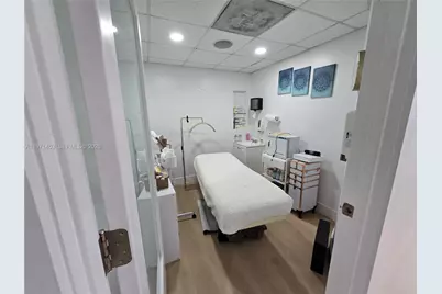 5738 Sunset Dr, South Miami, FL 33143 - Photo 7