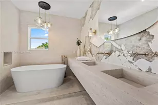 178 NE 45th St, Miami, FL 33137 - Photo 39
