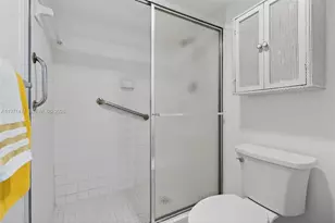 900 SW 125th Way, Pembroke Pines, FL 33027 - Photo 19