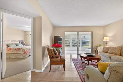 900 SW 125th Way #409R, Pembroke Pines, FL 33027 - Photo 13