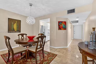 900 SW 125th Way #409R, Pembroke Pines, FL 33027 - Photo 3