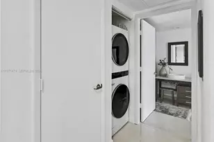 495 Brickell Ave, Miami, FL 33131 - Photo 11