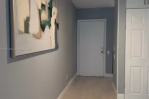 5270 NE 6th Ave, Oakland Park, FL 33334 - Photo 17