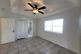 410 NW 114th Ave, Miami, FL 33172 - Photo 13