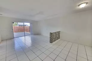 410 NW 114th Ave, Miami, FL 33172 - Photo 5