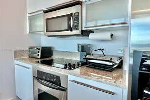 888 Biscayne Blvd, Miami, FL 33132 - Photo 9