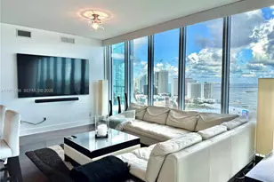 888 Biscayne Blvd, Miami, FL 33132 - Photo 17