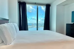 888 Biscayne Blvd, Miami, FL 33132 - Photo 19