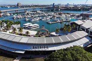 888 Biscayne Blvd, Miami, FL 33132 - Photo 37