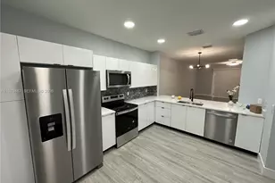 2764 SW 83rd Ave, Miramar, FL 33025 - Photo 7