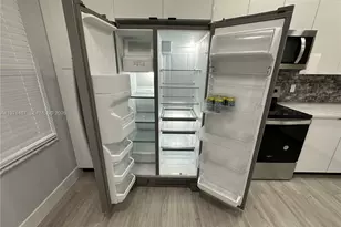 2764 SW 83rd Ave, Miramar, FL 33025 - Photo 9